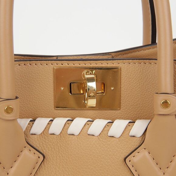 On My Side Pm Size Tote Shoulder Bag - Picture 4 of 10